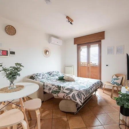 Centrale E Tranquillo - Vista Mare E Roma & Apt *