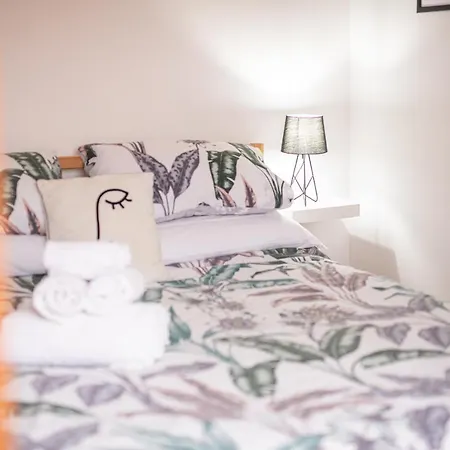 Apartment Centrale E Tranquillo - Vista Mare E Roma & Apt *